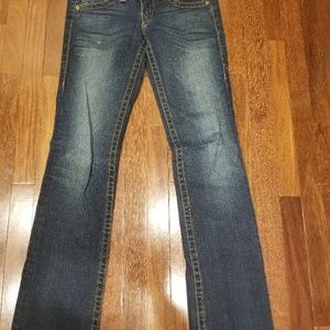 True Religion "Billy" in a Size 29
